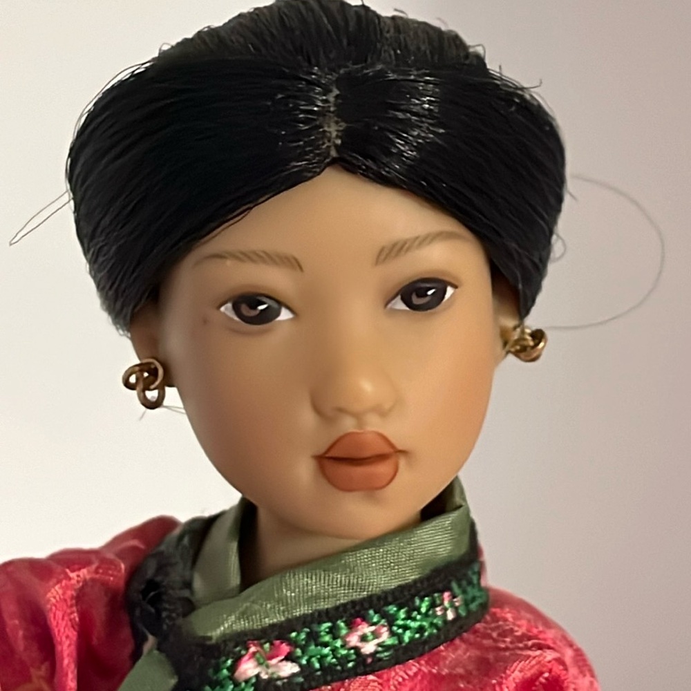 NWT AMERICAN GIRL “Spring Pearl of China “1857 with stand